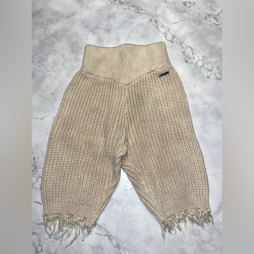 Maniere De Voir Knitted Cycling Beige Shorts
